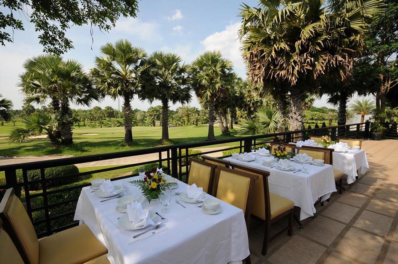 Suwan Golf & Country Club Guest House Nakhon Chai Si ภายนอก รูปภาพ