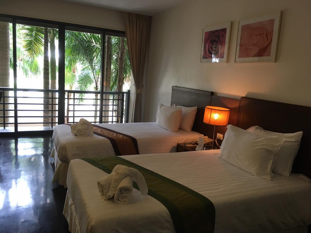 Suwan Golf & Country Club Guest House Nakhon Chai Si ภายนอก รูปภาพ