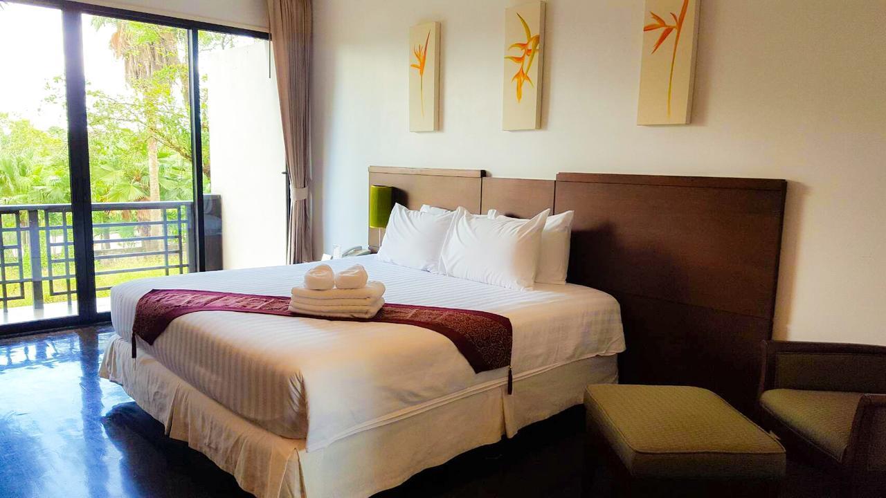 Suwan Golf & Country Club Guest House Nakhon Chai Si ภายนอก รูปภาพ